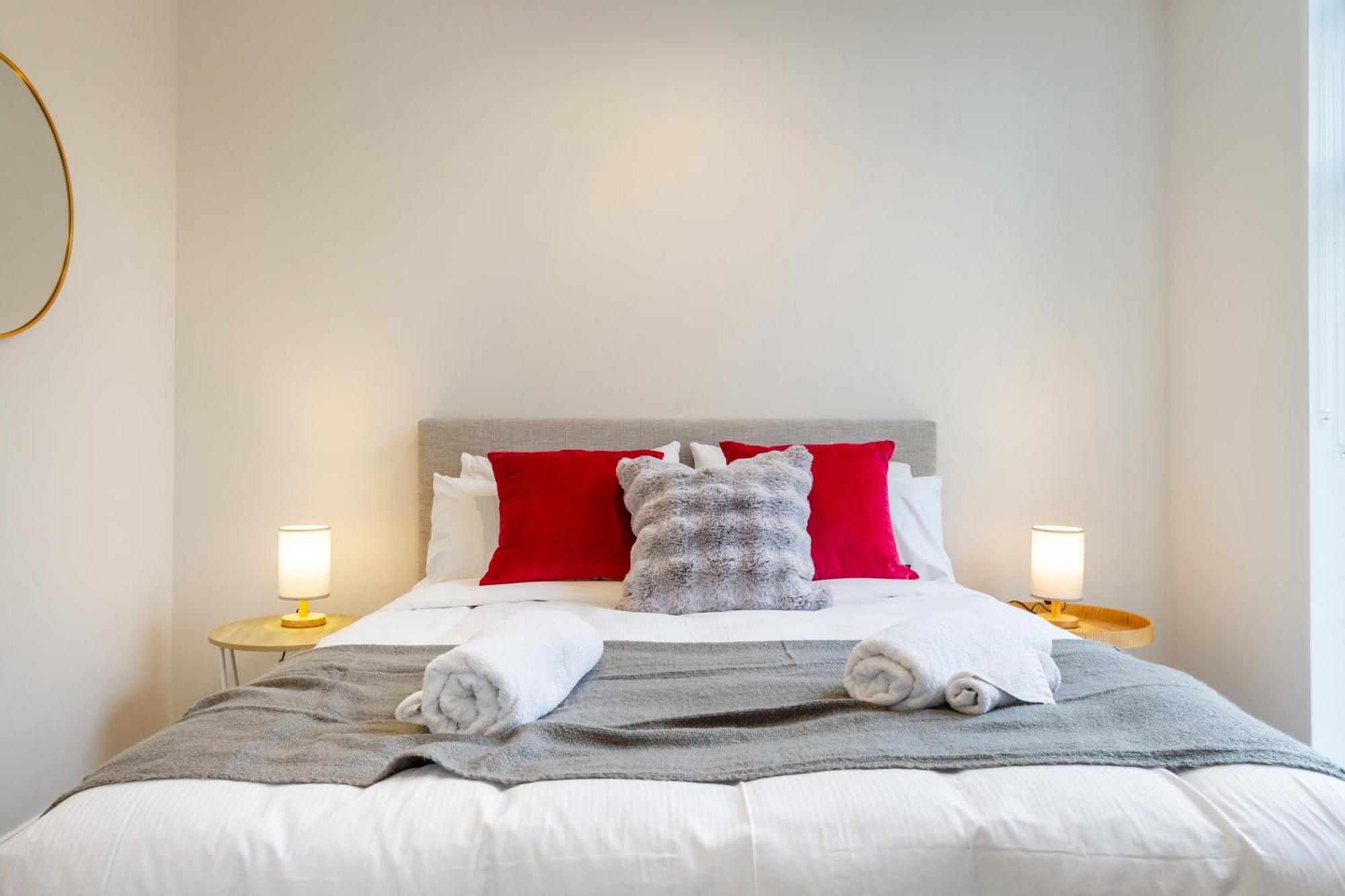 Stylish 3 Bedroom Home In Prime City With Garage Christchurch Exterior foto